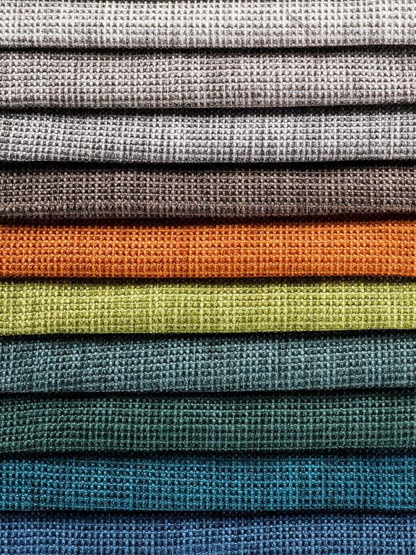 Pfauensofa Chenille Stoff